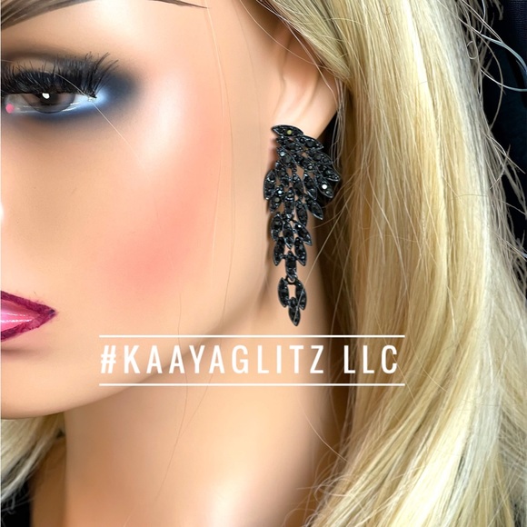 Black Earrings Crystal Rhinestone Chandelier Black Formal Dress Prom Jewelry - Picture 3 of 3